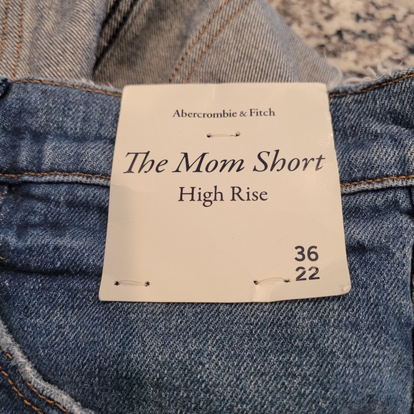Abercrombie and Fitch Blue Denim High Rise Mom Shorts  36/22 Distressed Grunge - Picture 6 of 8